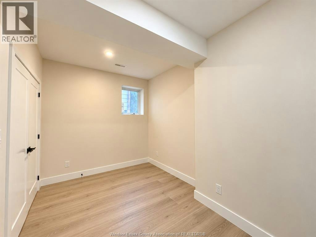 2422 Bernard, Windsor, ON, N8W 4S1 - 14