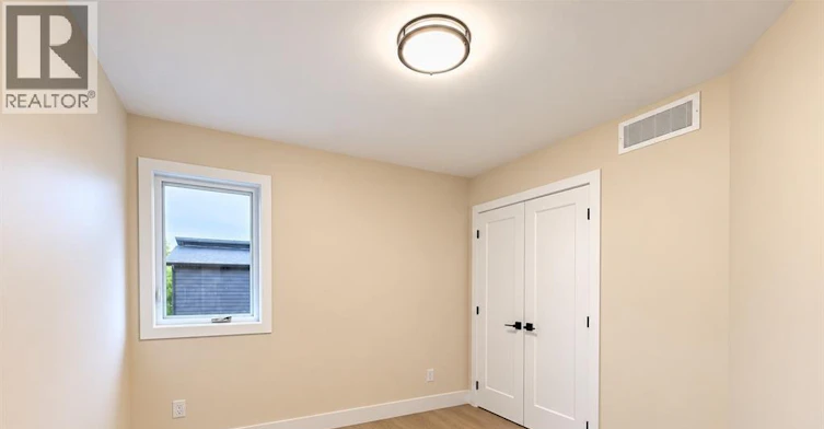 2422 Bernard, Windsor, ON, N8W 4S1 - 11