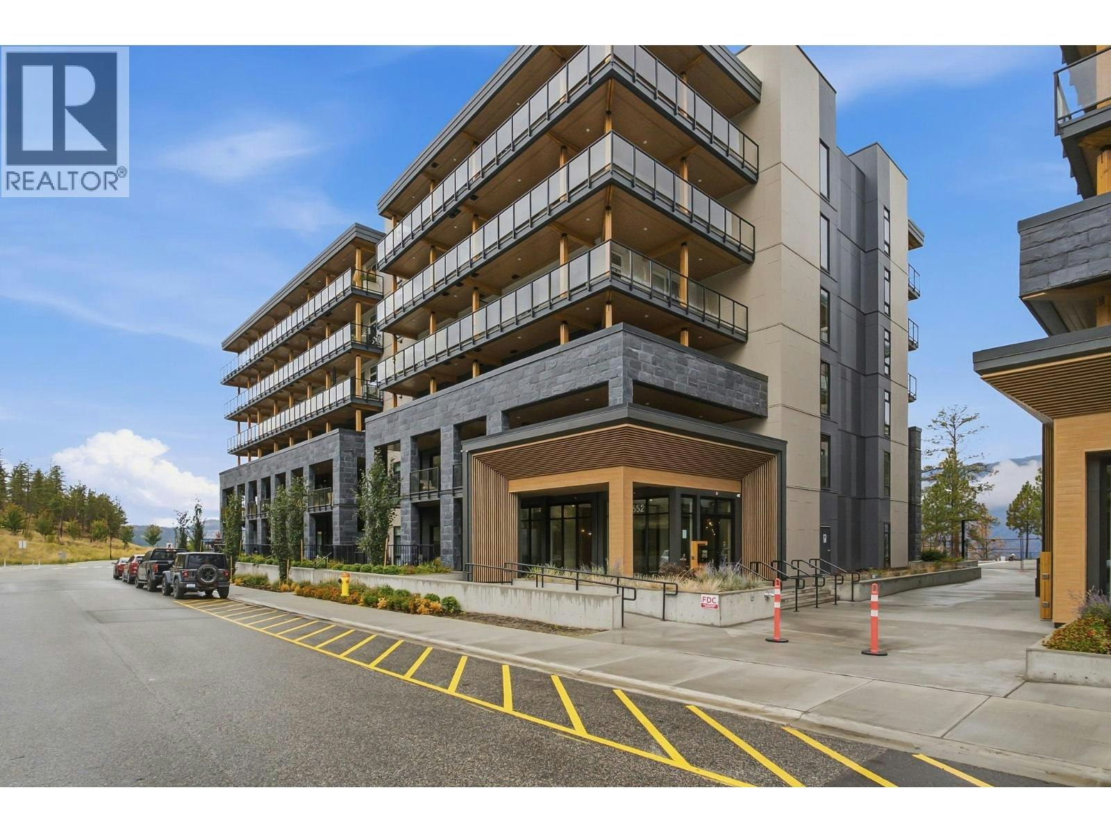 404-9652 Benchland Drive, Lake Country, BC, V4V 0A4