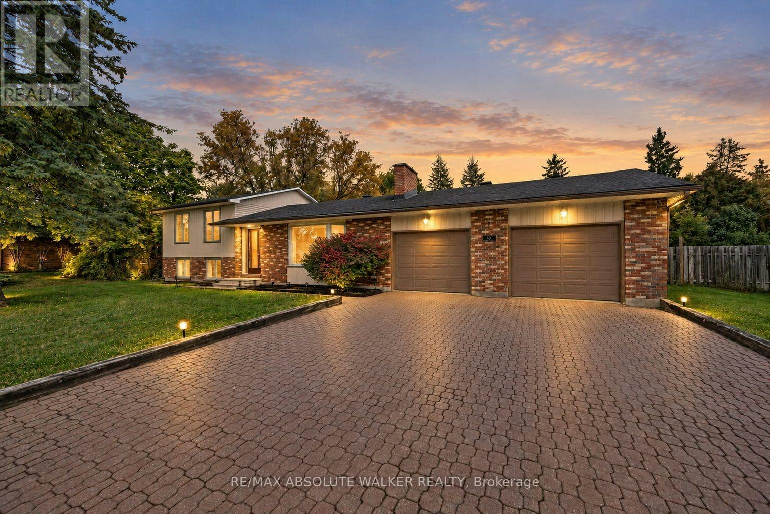 29 Jonathan Pack Street, Ottawa, ON, K2S 0R4