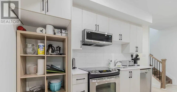 B-819 Aaron Avenue, Ottawa, ON, K2A 3P1 - 9