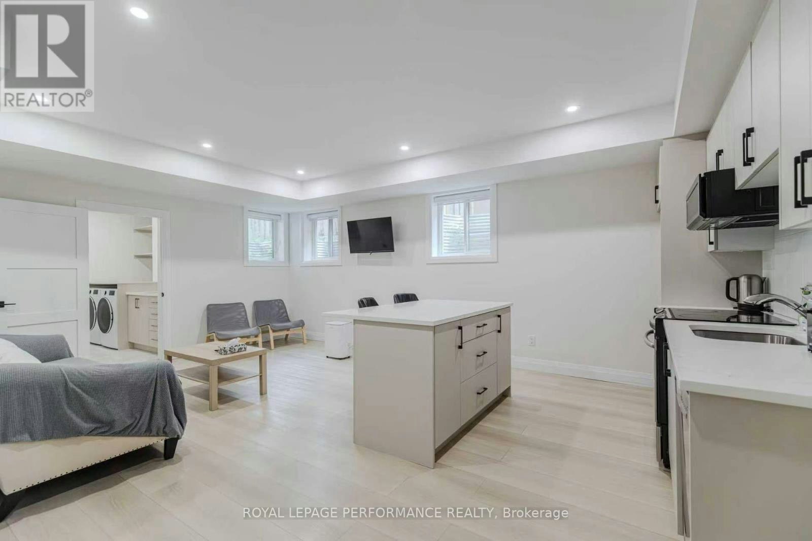 B-819 Aaron Avenue, Ottawa, ON, K2A 3P1 - 6
