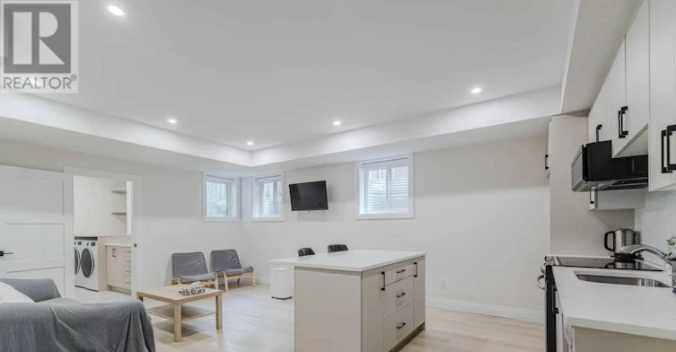 B-819 Aaron Avenue, Ottawa, ON, K2A 3P1 - 6