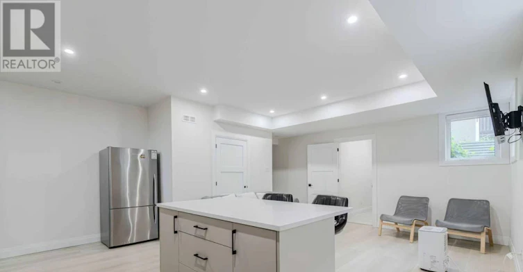 B-819 Aaron Avenue, Ottawa, ON, K2A 3P1 - 11