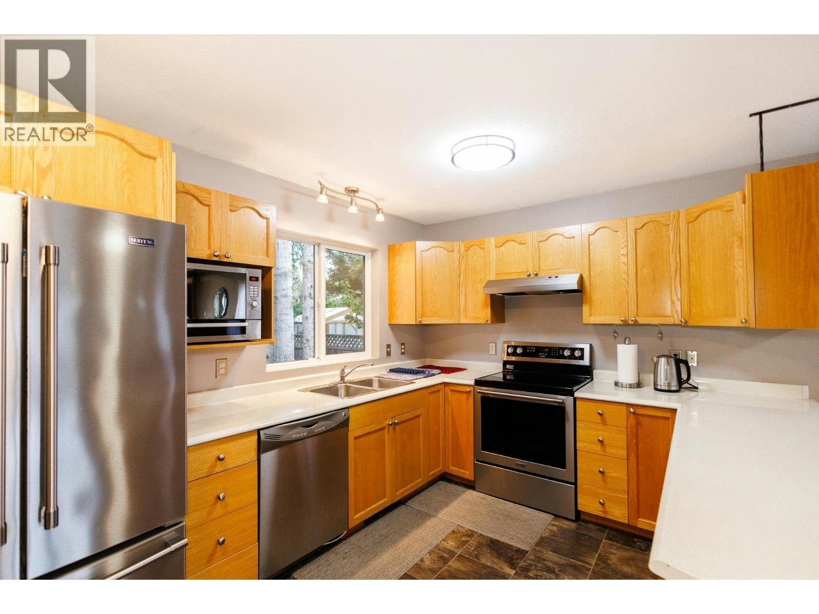 4828 Walsh Avenue, Terrace, BC, V8G 1Y9 - 11