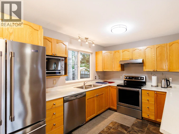 4828 Walsh Avenue, Terrace, BC, V8G 1Y9 - 11