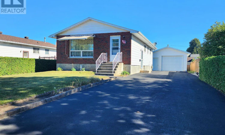 944 Mackenzie Road