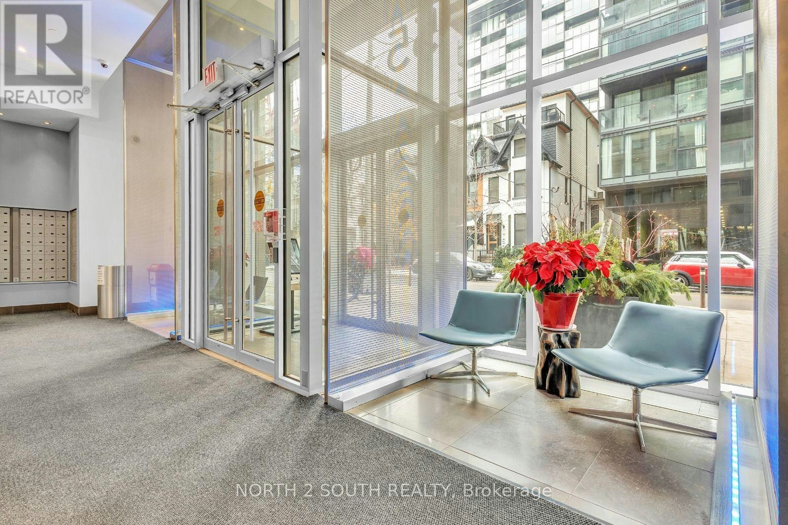 524-55 Stewart Street, Toronto, ON, M5V 2V1 - 2