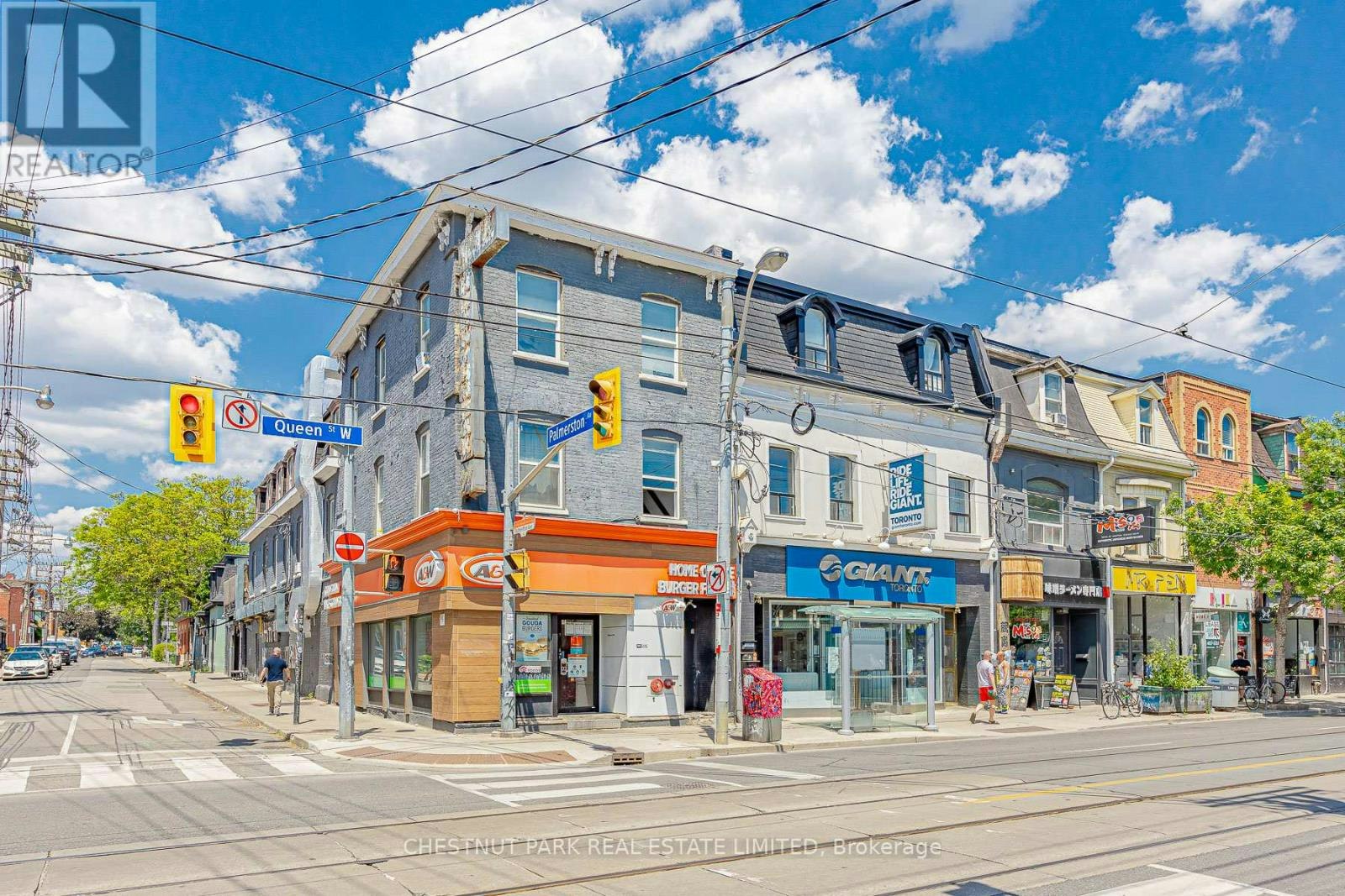 1-650A Queen Street W, Toronto, ON, M6J 1E4