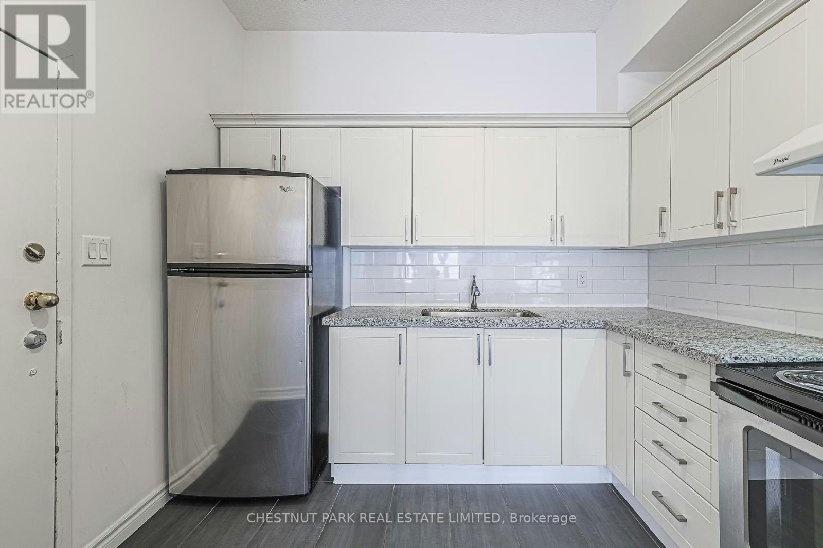 1-650A Queen Street W, Toronto, ON, M6J 1E4 - 5