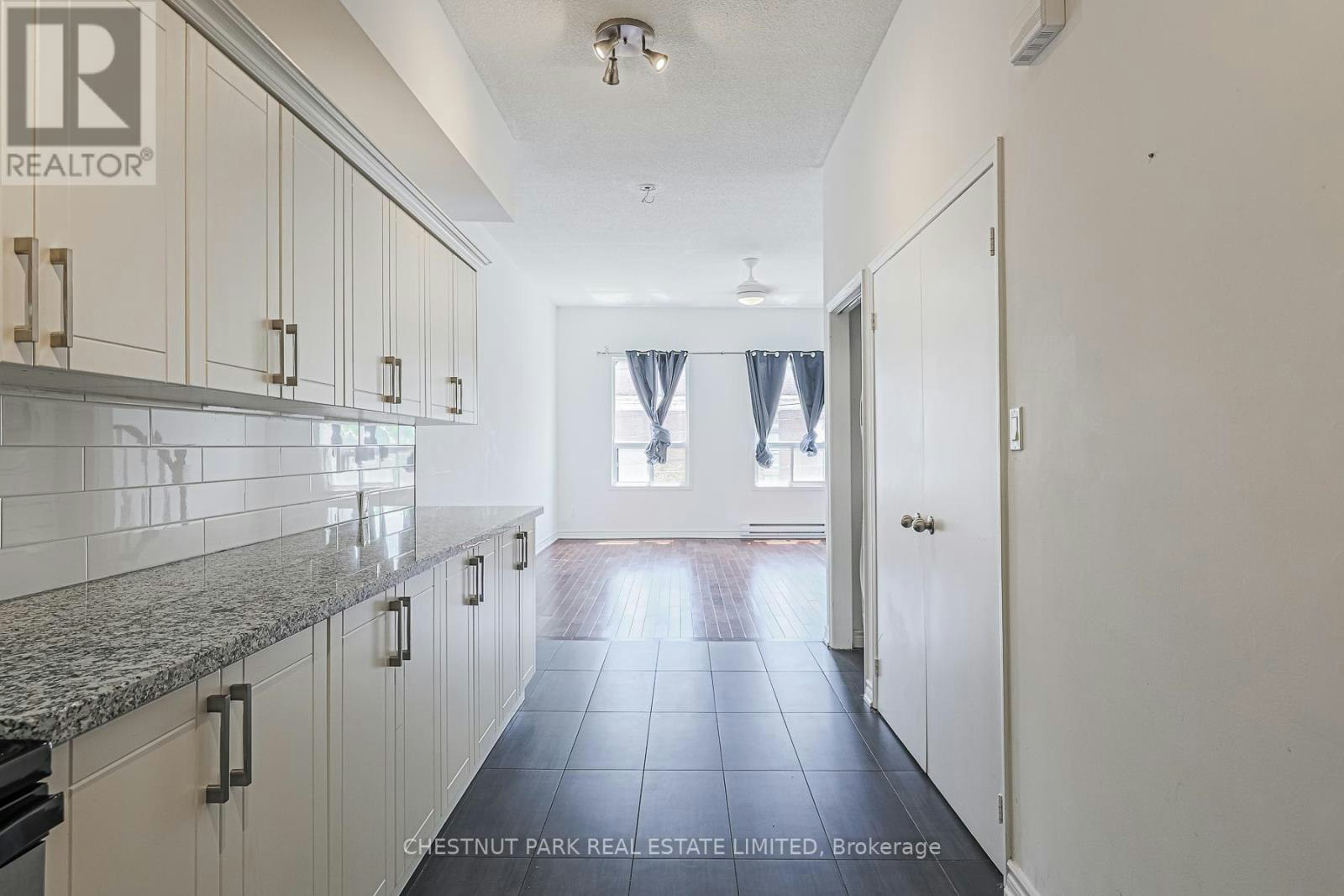 1-650A Queen Street W, Toronto, ON, M6J 1E4 - 6