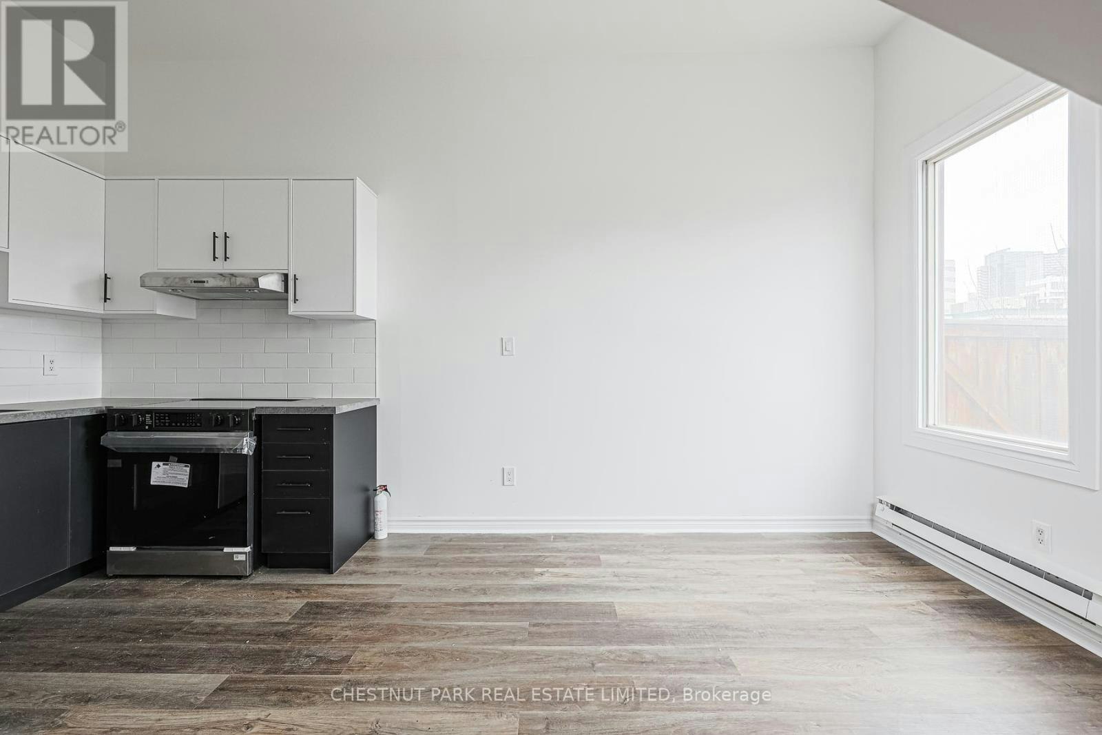 2-677 Queen Street W, Toronto, ON, M6J 1E6 - 13