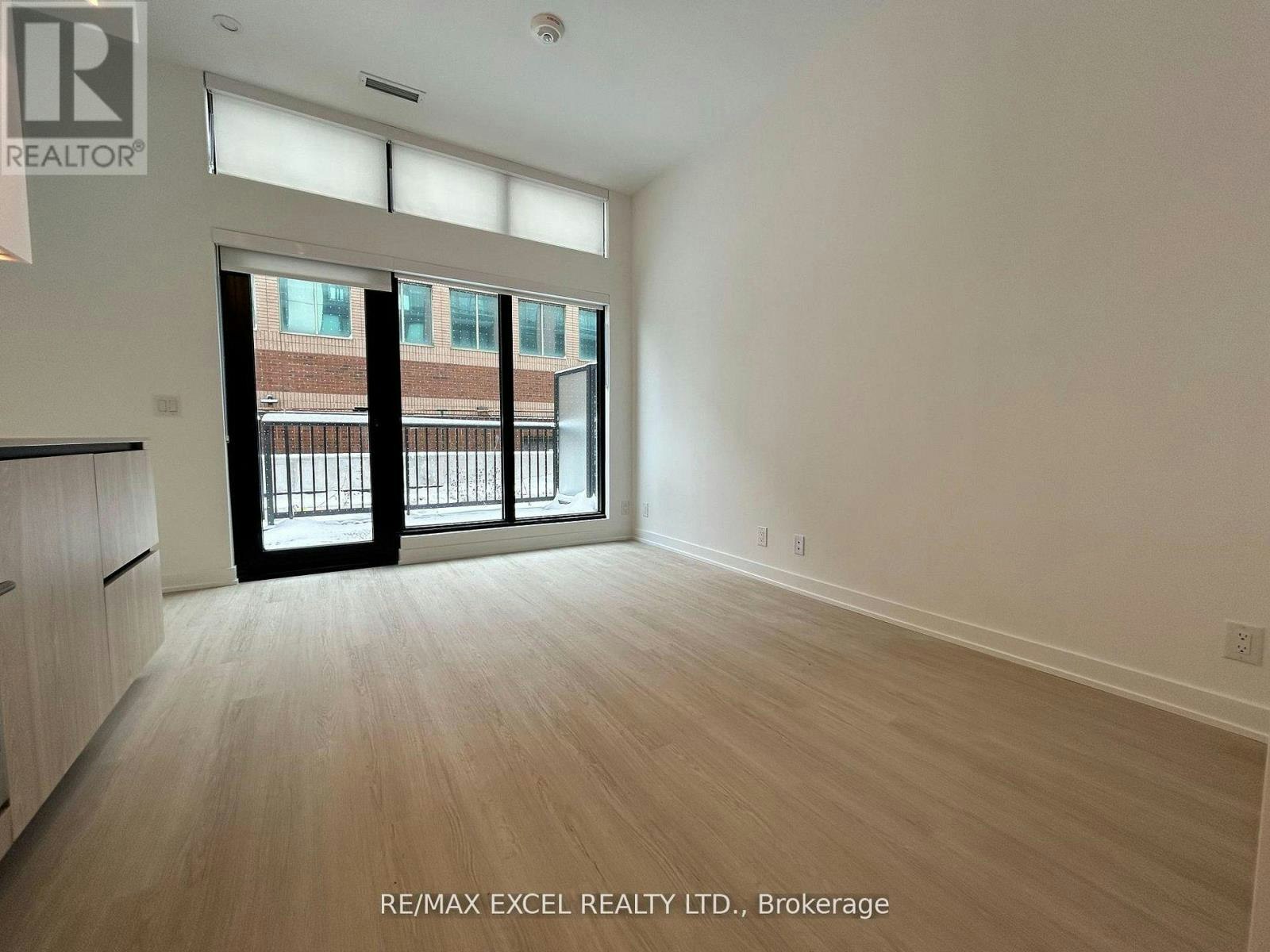 109-699 Sheppard Avenue E, Toronto, ON, M2K 0J5 - 2