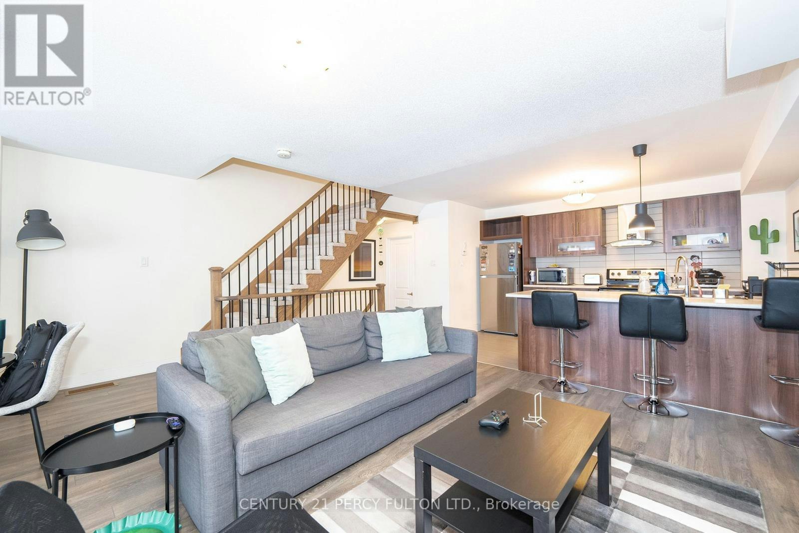 26 Pallock Hill Way, Whitby, ON, L1R 0N5 - 18
