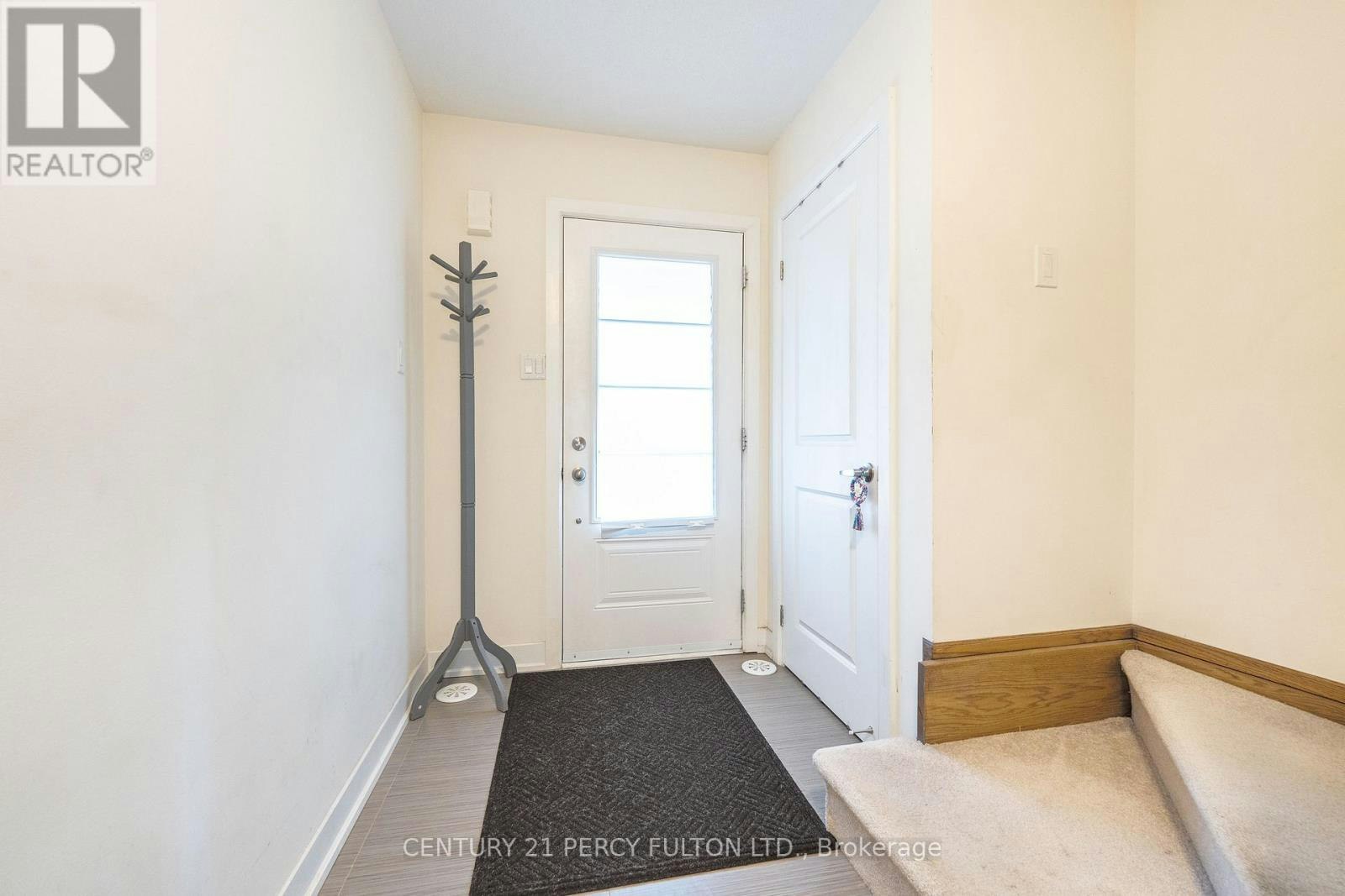 26 Pallock Hill Way, Whitby, ON, L1R 0N5 - 5