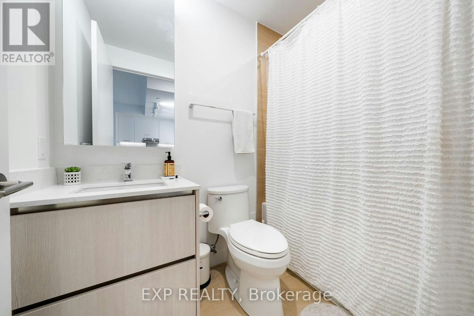 235-8188 Yonge Street, Vaughan, ON, L4J 0M2 - 23
