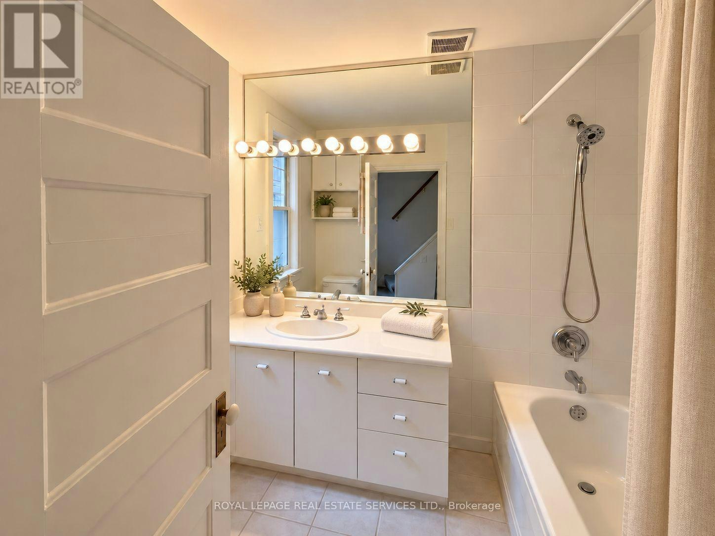 2-102 Westminster Avenue, Toronto, ON, M6R 1N4 - 23