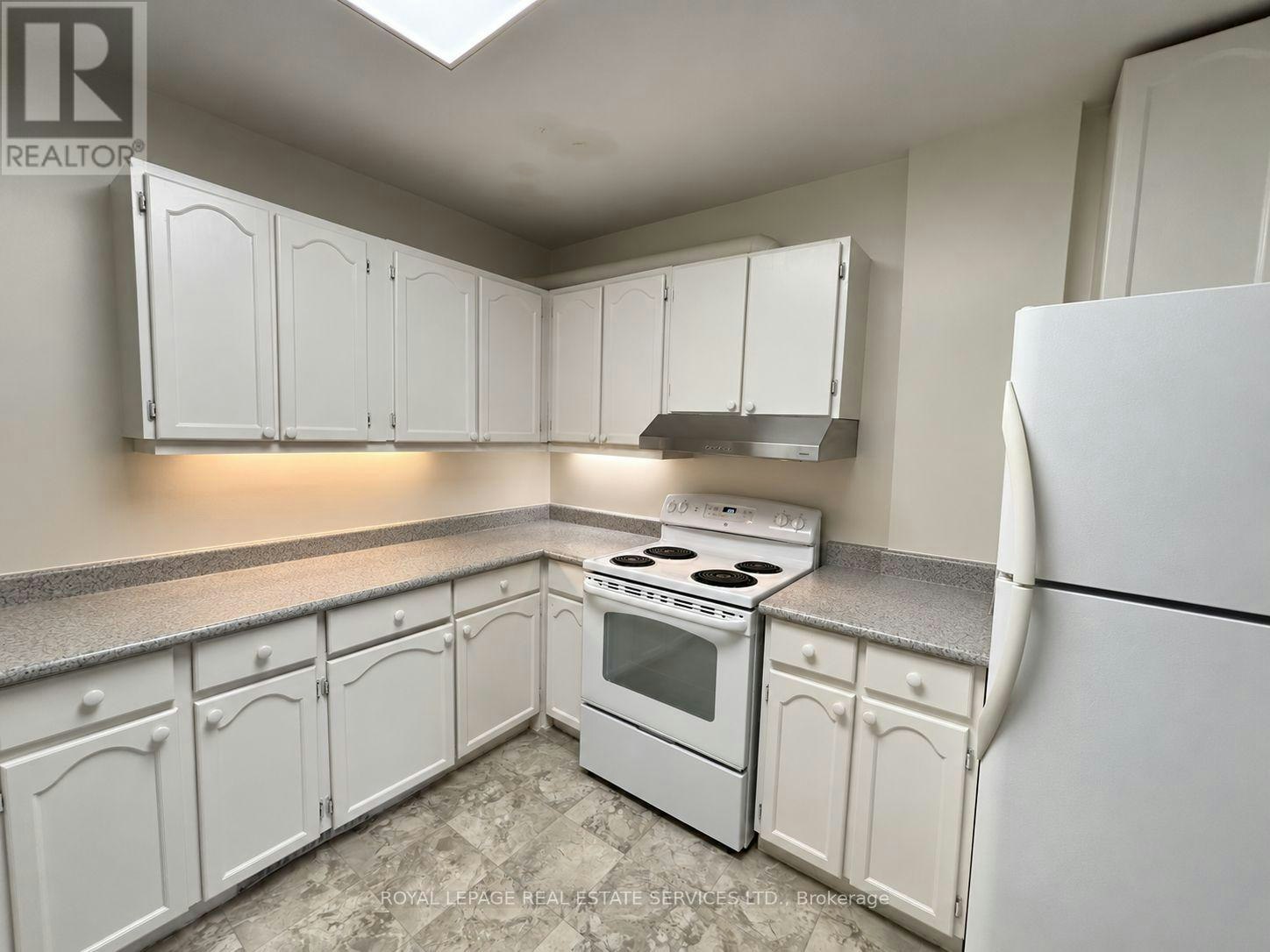 2-102 Westminster Avenue, Toronto, ON, M6R 1N4 - 17