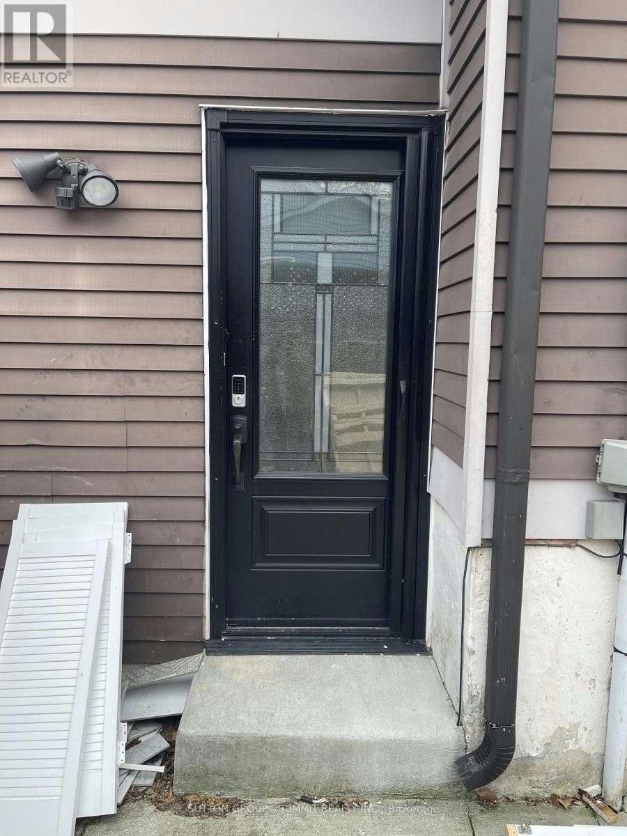 2257 Hanbury Court, Burlington, ON, L7P 3V4 2