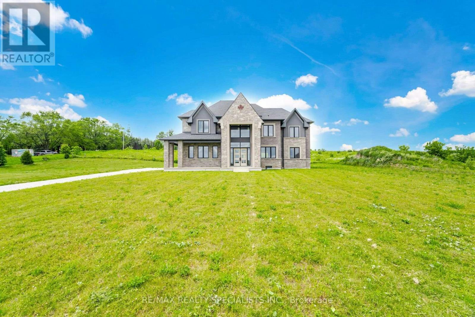 12 Ferrara Drive, Caledon, ON, L7E 3N8