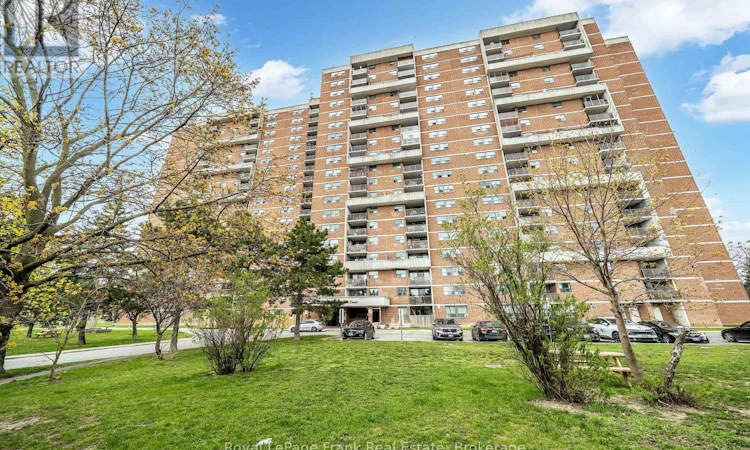 704-100 Wingarden Court
