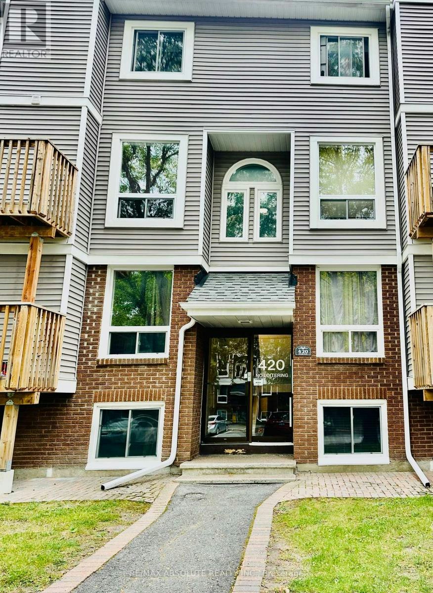 8-420 Fenerty Court, Ottawa, ON, K2L 3A9