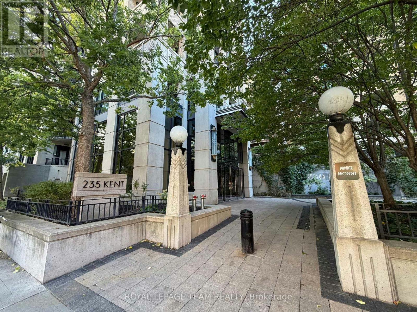 911-235 Kent Street, Ottawa, ON, K2P 1Z9 - 2
