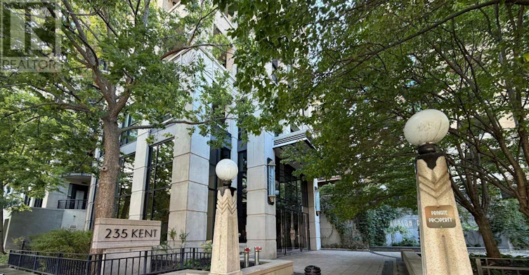 911-235 Kent Street, Ottawa, ON, K2P 1Z9 - 2