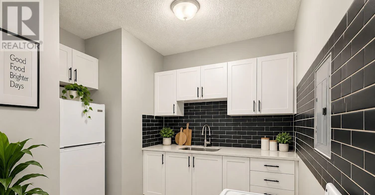 B3-815 Kennedy Road, Toronto, ON, M1K 2E3 - 2