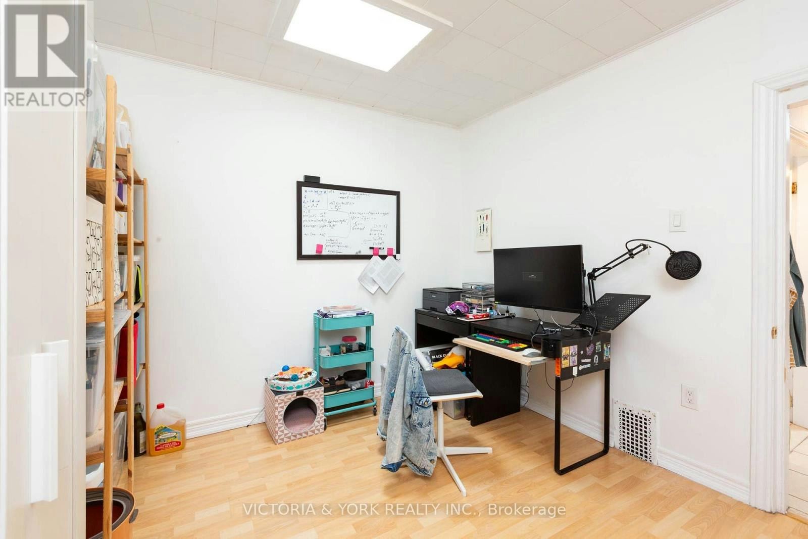 1446 Dundas Street W, Toronto, ON, M6J 1Y6 - 17