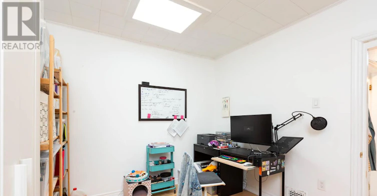 1446 Dundas Street W, Toronto, ON, M6J 1Y6 - 17