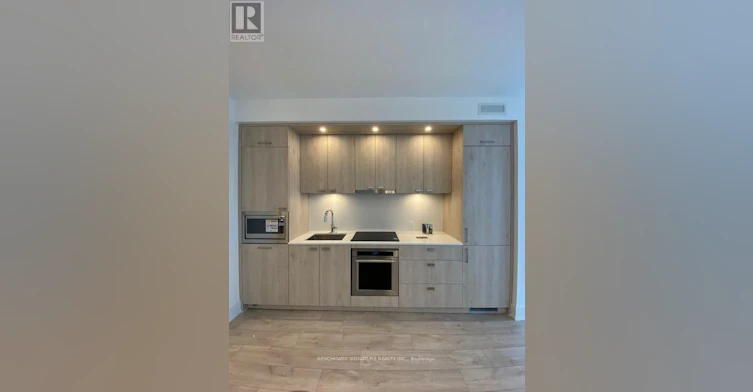 1806-10 Inn ON The Park Drive, Toronto, ON, M3C 0P9