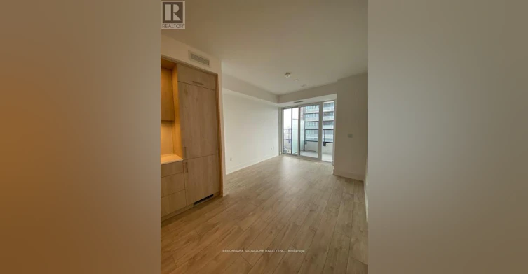 1806-10 Inn ON The Park Drive, Toronto, ON, M3C 0P9 - 3