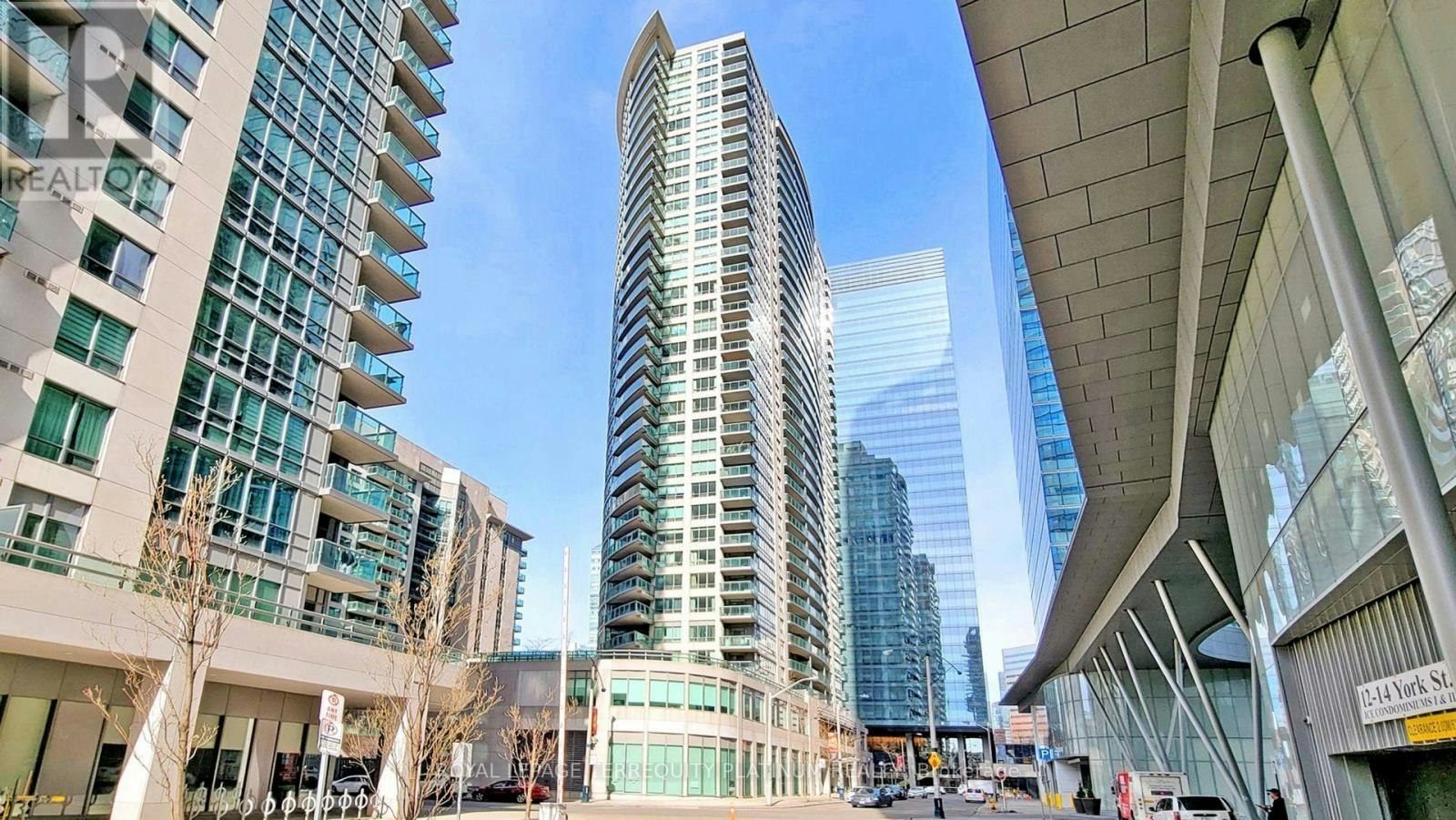 1907-30 Grand Trunk Crescent, Toronto, ON, M5J 3A4