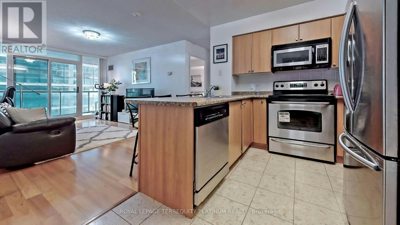 1907-30 Grand Trunk Crescent, Toronto, ON, M5J 3A4 - 7