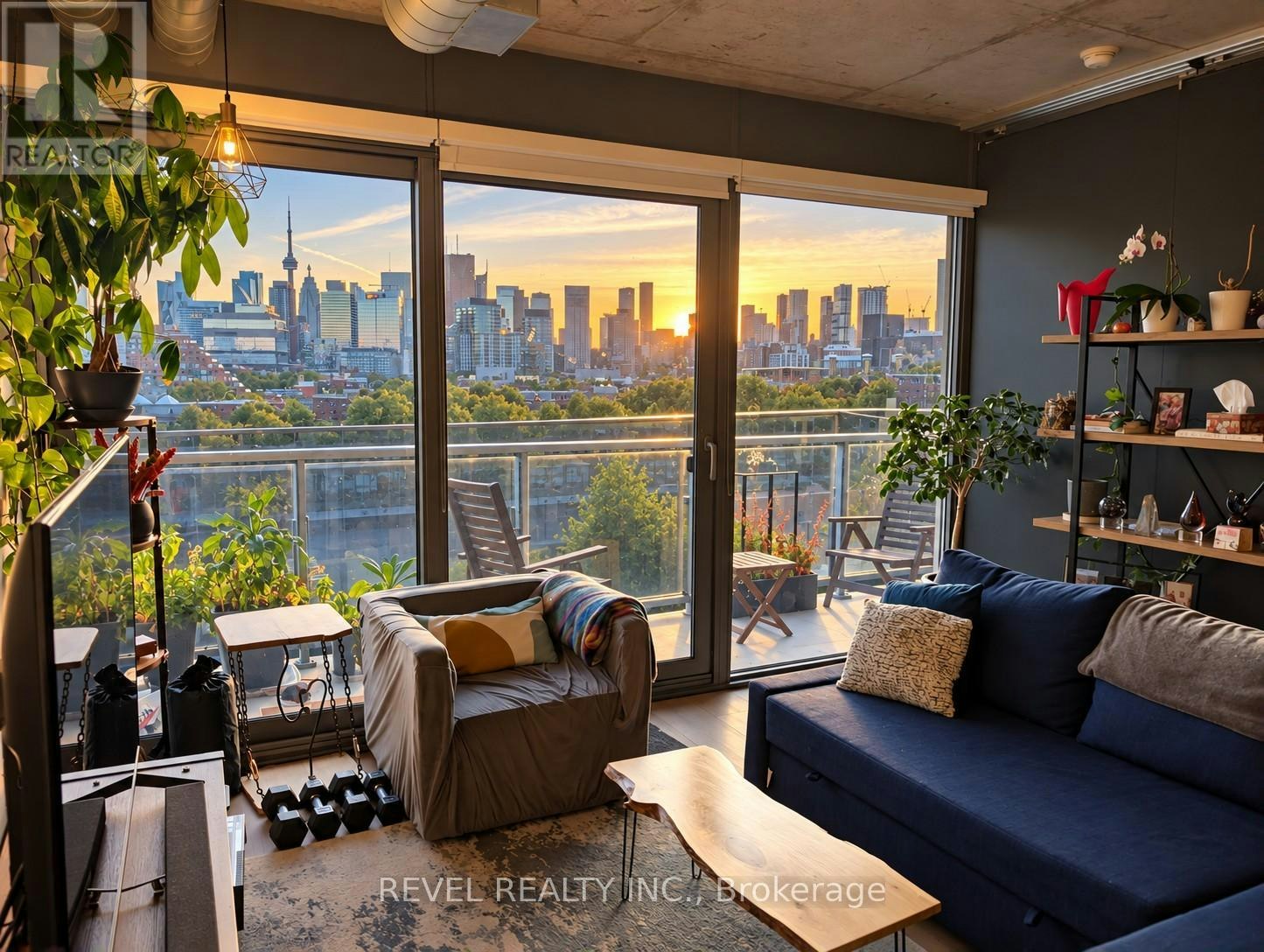 809-32 Trolley Crescent, Toronto, ON, M5A 0E9 - 4