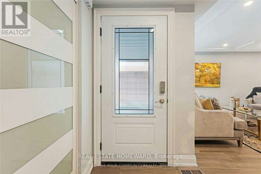 MAIN-129 Castle Rock Drive, Richmond Hill, ON, L4C 6A1 - 2