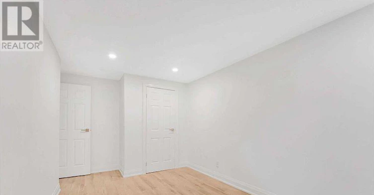 MAIN-129 Castle Rock Drive, Richmond Hill, ON, L4C 6A1 - 18