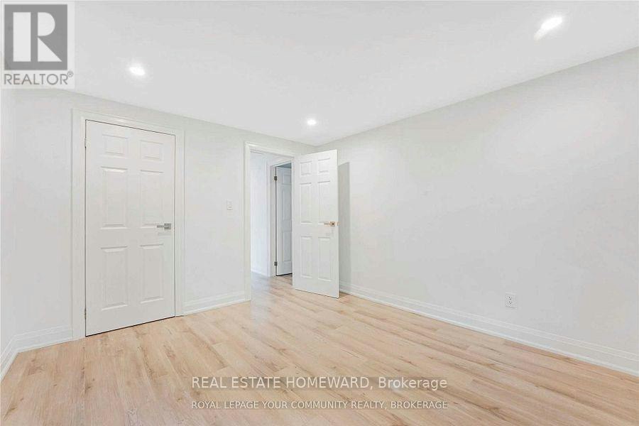 MAIN-129 Castle Rock Drive, Richmond Hill, ON, L4C 6A1 - 21