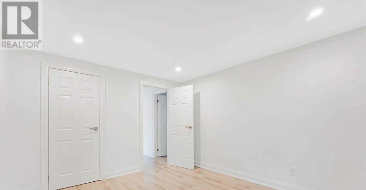 MAIN-129 Castle Rock Drive, Richmond Hill, ON, L4C 6A1 - 21