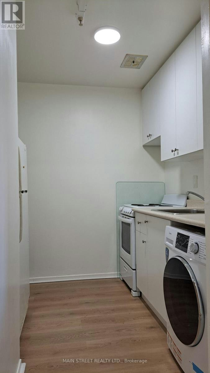 3-2588A Yonge Street, Toronto, ON, M4P 2J3 - 12