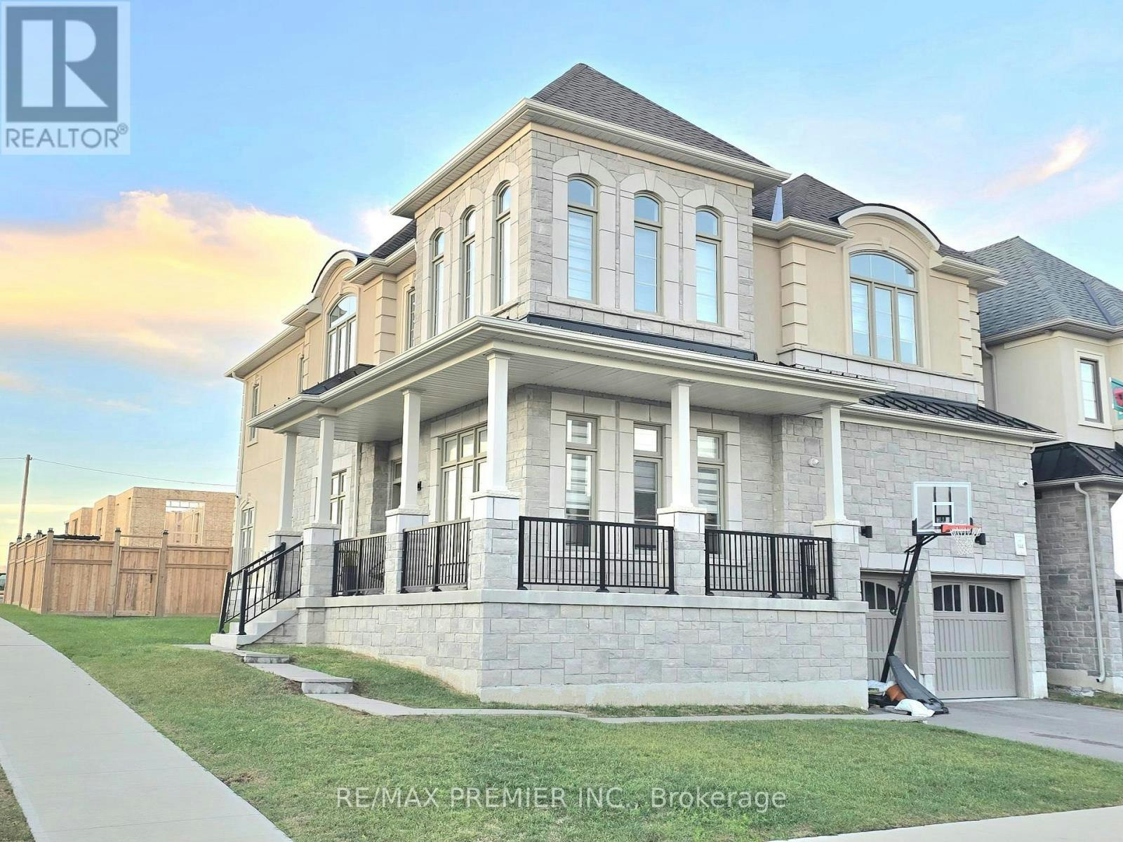 106 Ed Ewert Avenue, Clarington, ON, L1B 0W7
