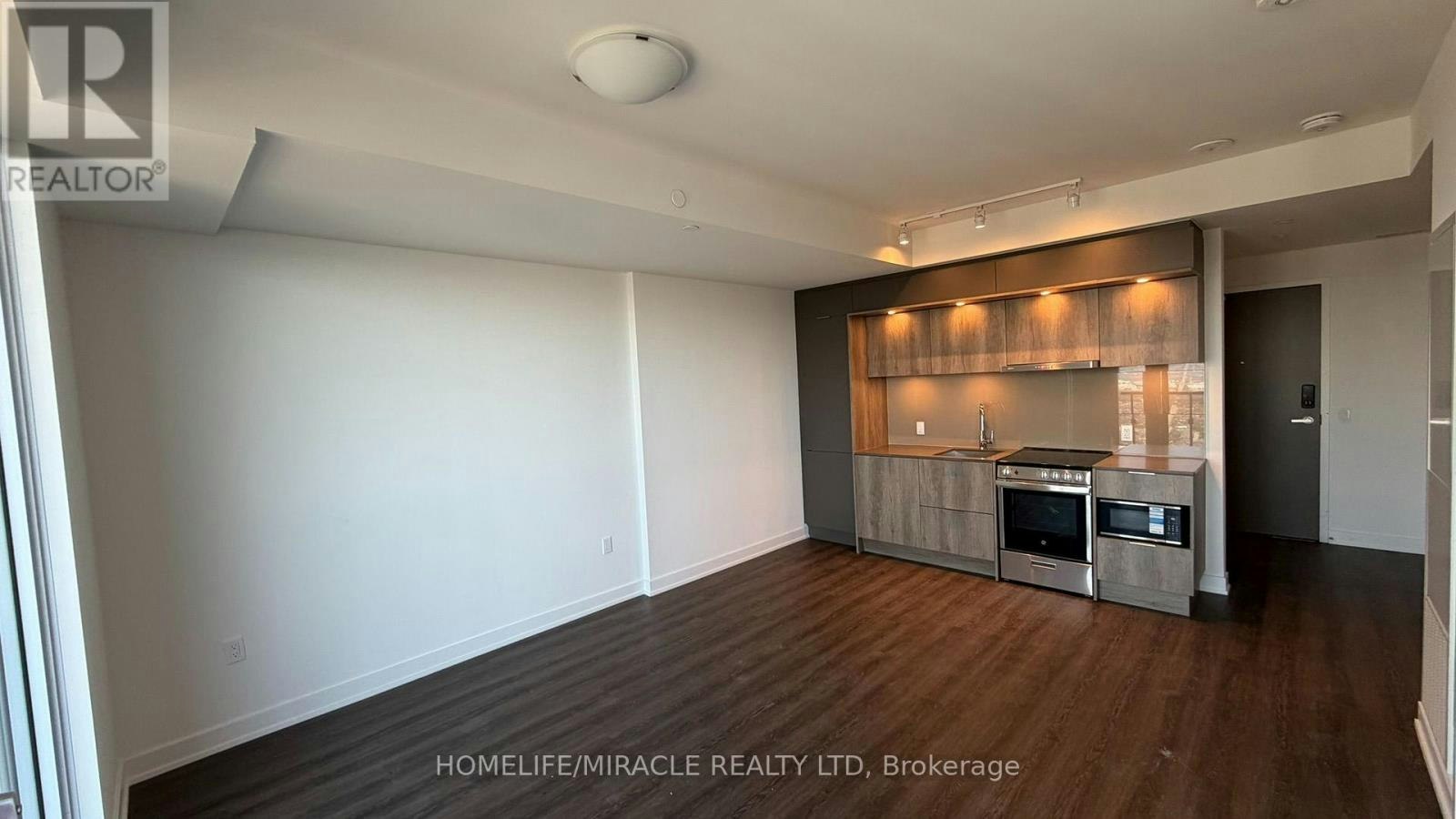 7304-448 Burnhamthorpe Road W, Mississauga, ON, L5B 0R4