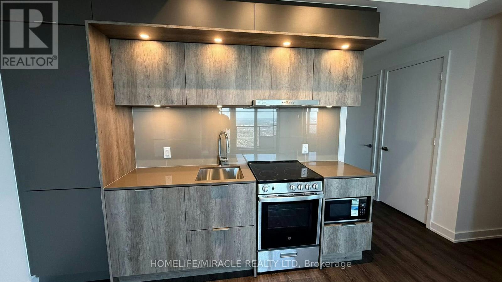 7304-448 Burnhamthorpe Road W, Mississauga, ON, L5B 0R4 - 6