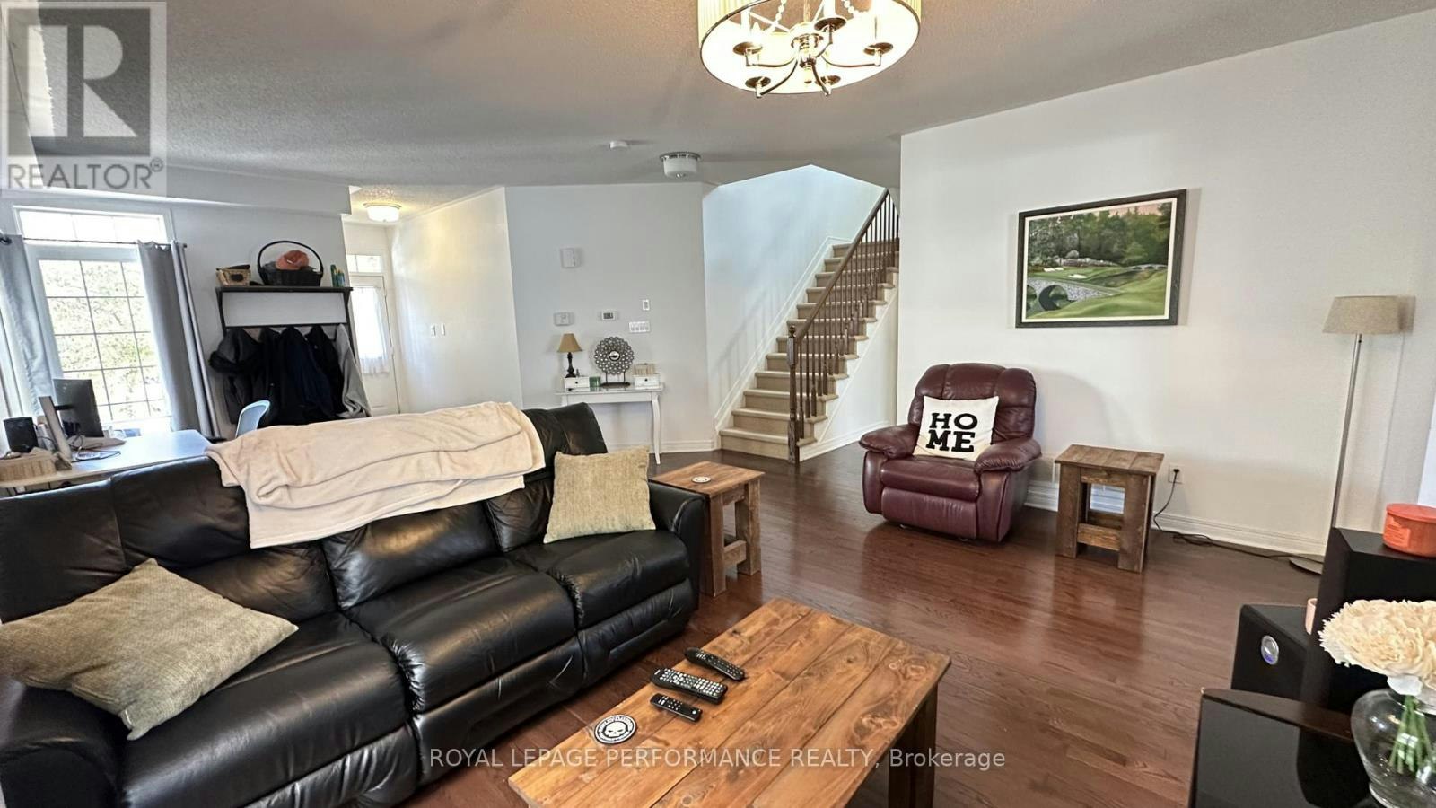 368 Antigonish Avenue, Ottawa, ON, K4A 0T9 - 4
