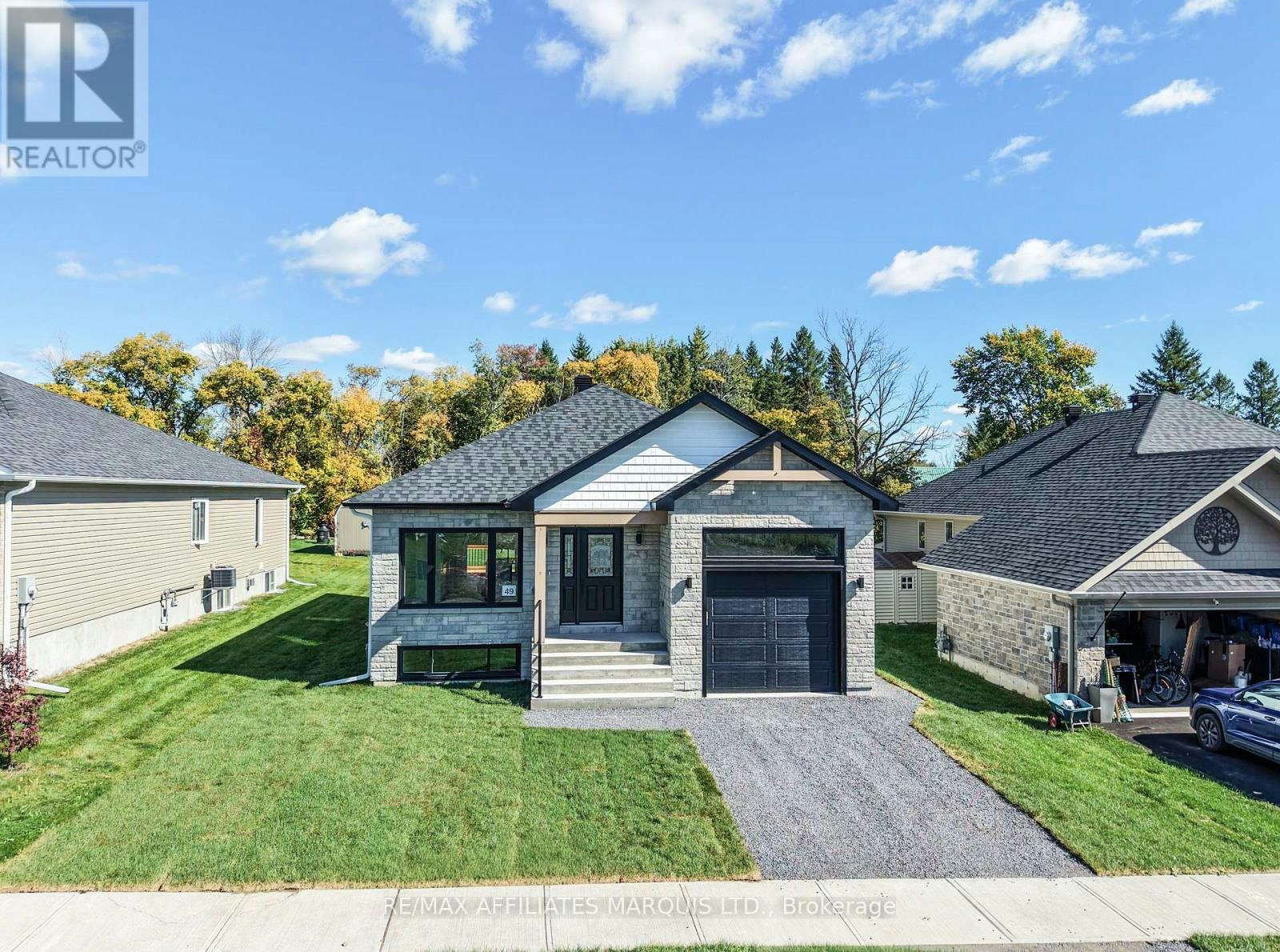 49 Clover Lane, South Stormont, ON, K0C 1P0
