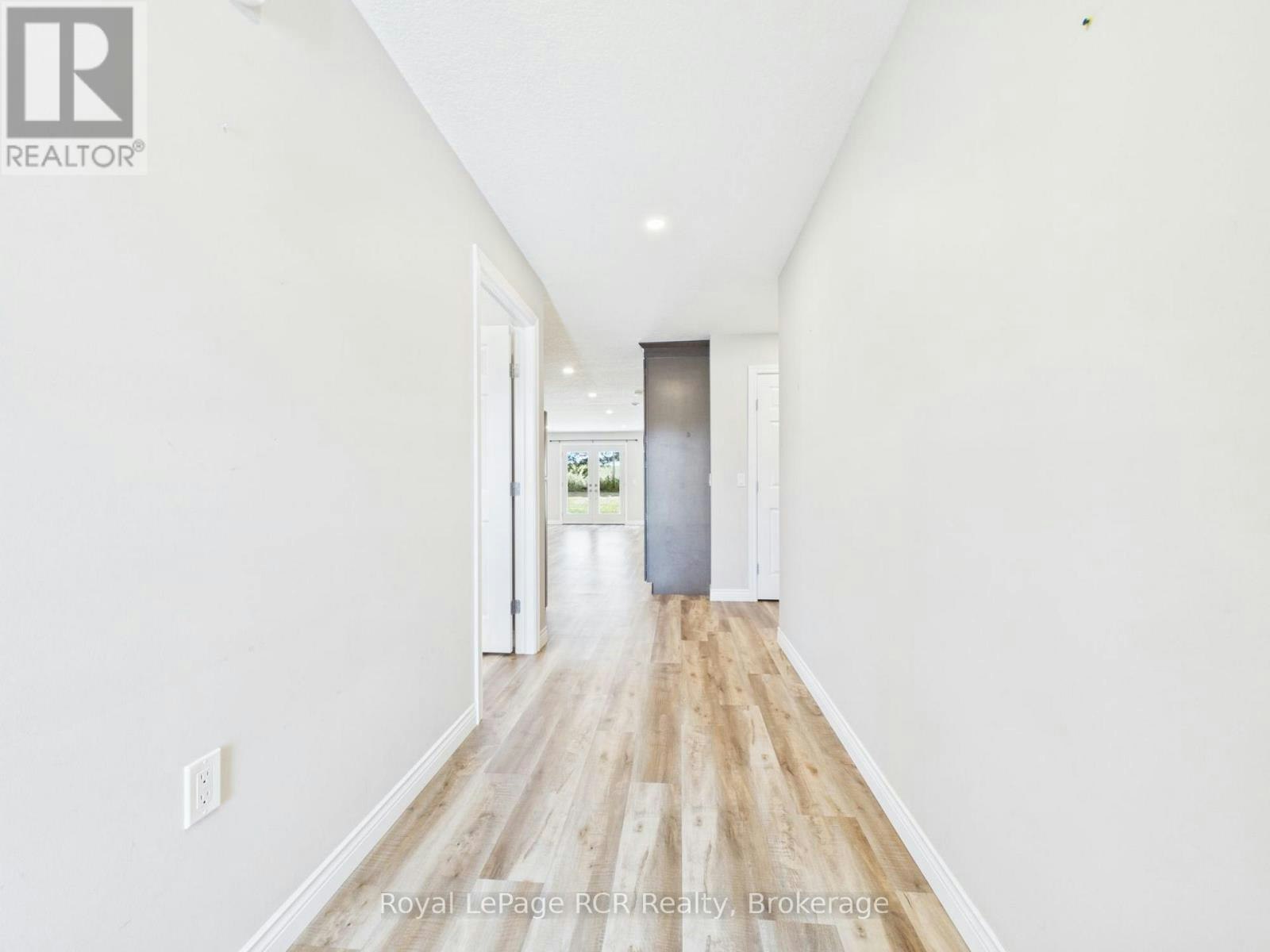 3-91135 Belmore Line, Howick, ON, N0G 2X0 - 2