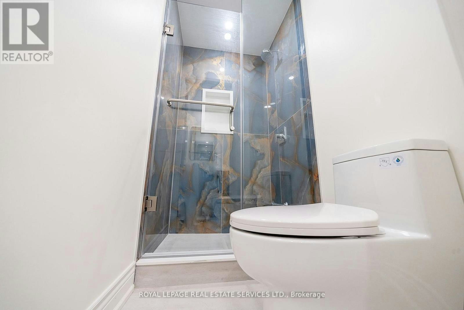 UPPER-2300 Cheverie Street, Oakville, ON, L6J 6B2 - 23