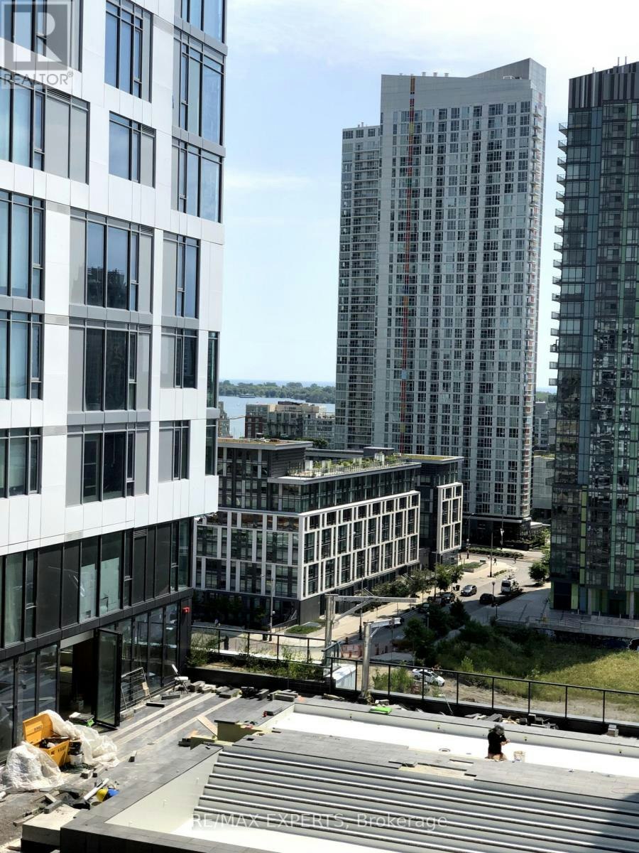 1214W-27 Bathurst Street, Toronto, ON, M5V 2P1 - 12