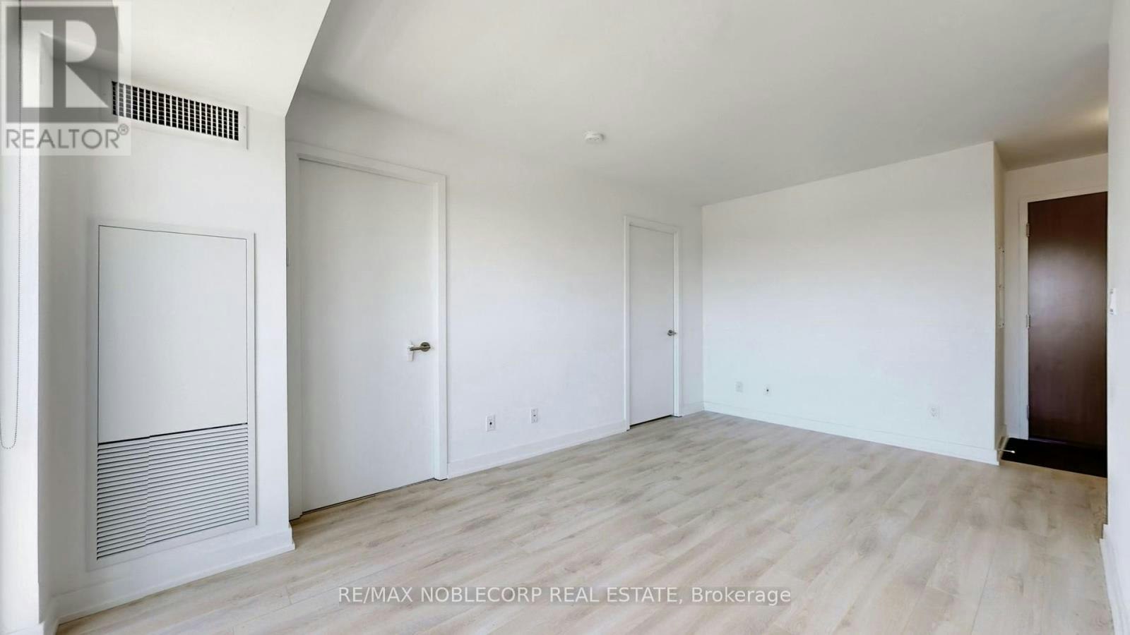 1116-120 Varna Drive, Toronto, ON, M6A 0B3 - 7